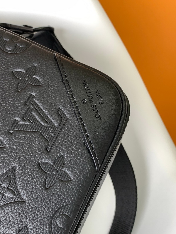 LV Handbags AAA(Men)-262