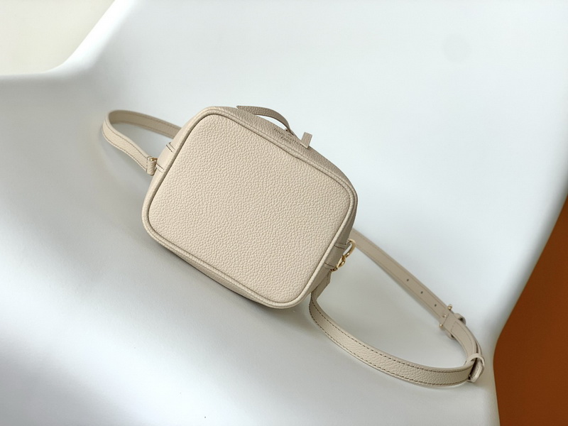 LV Handbags AAA(Women)-635