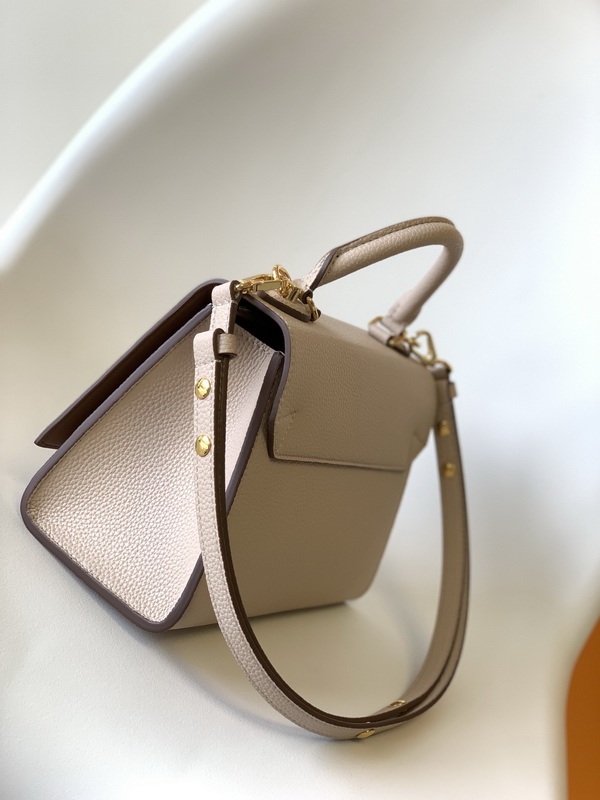 LV Handbags AAA(Women)-774