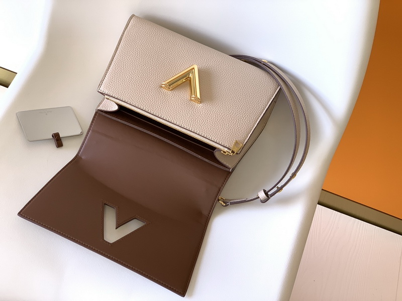 LV Handbags AAA(Women)-774