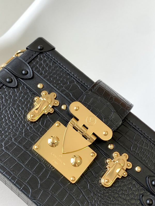 LV Handbags AAA(Women)-902
