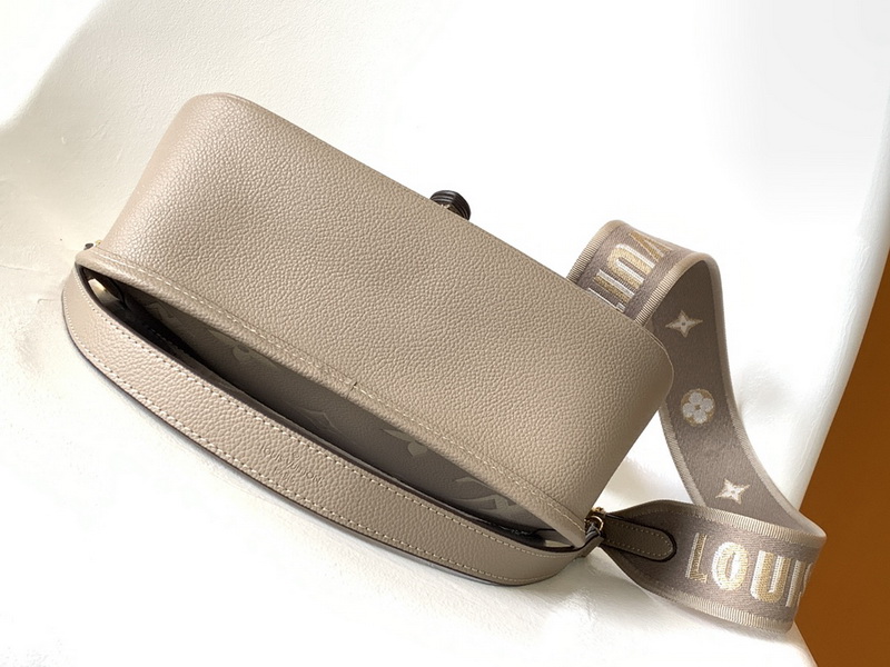 LV Handbags AAA(Women)-1657