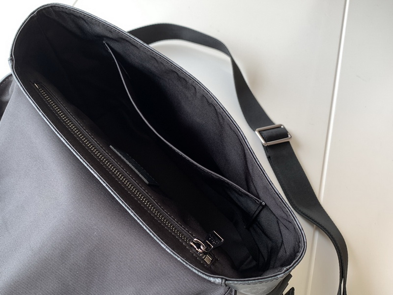 LV Handbags AAA(Men)-285