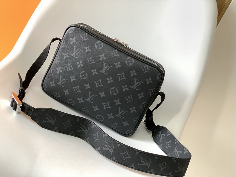 LV Handbags AAA(Men)-321