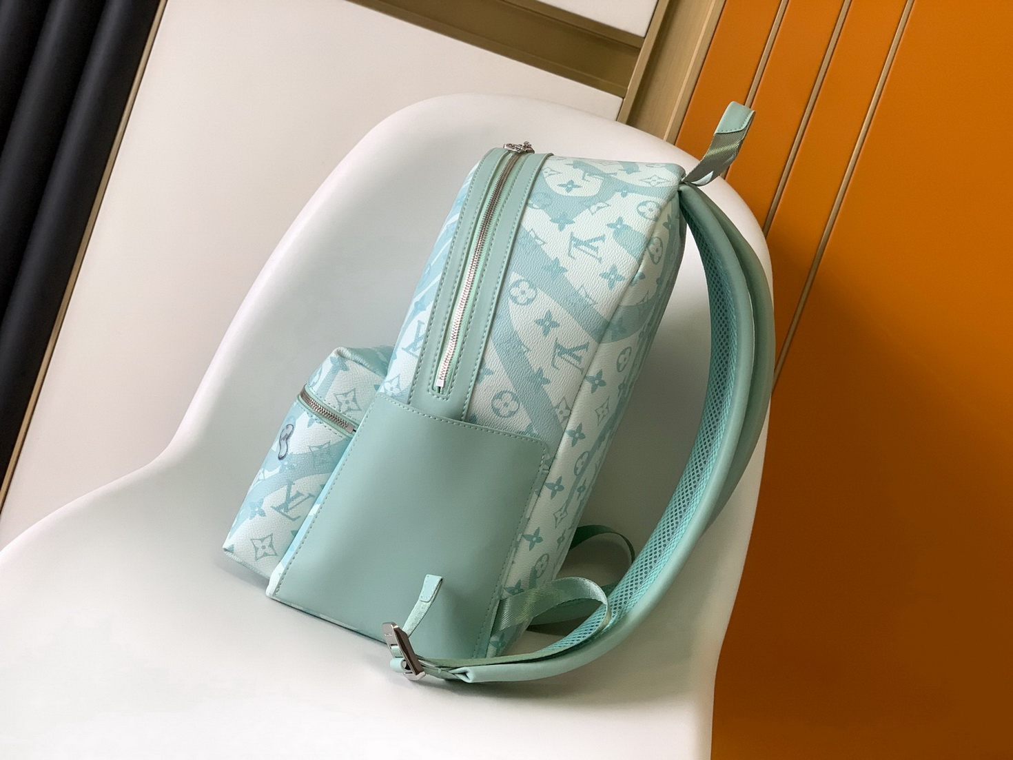 LV Backpack(AAA)-185