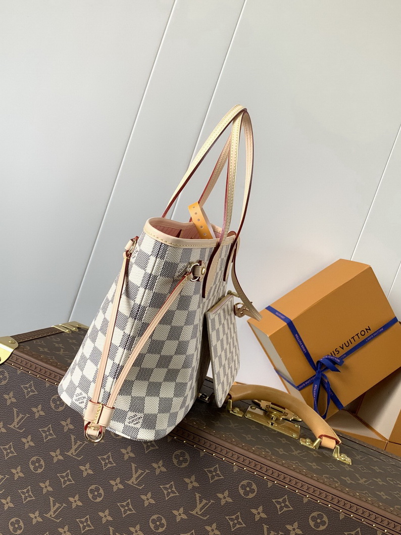 LV Bag-NFC(AAA)-154