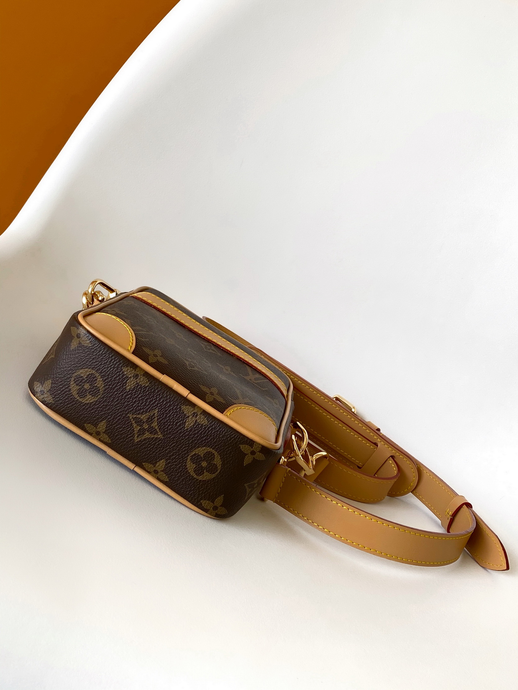 LV Bag-NFC(AAA)-267