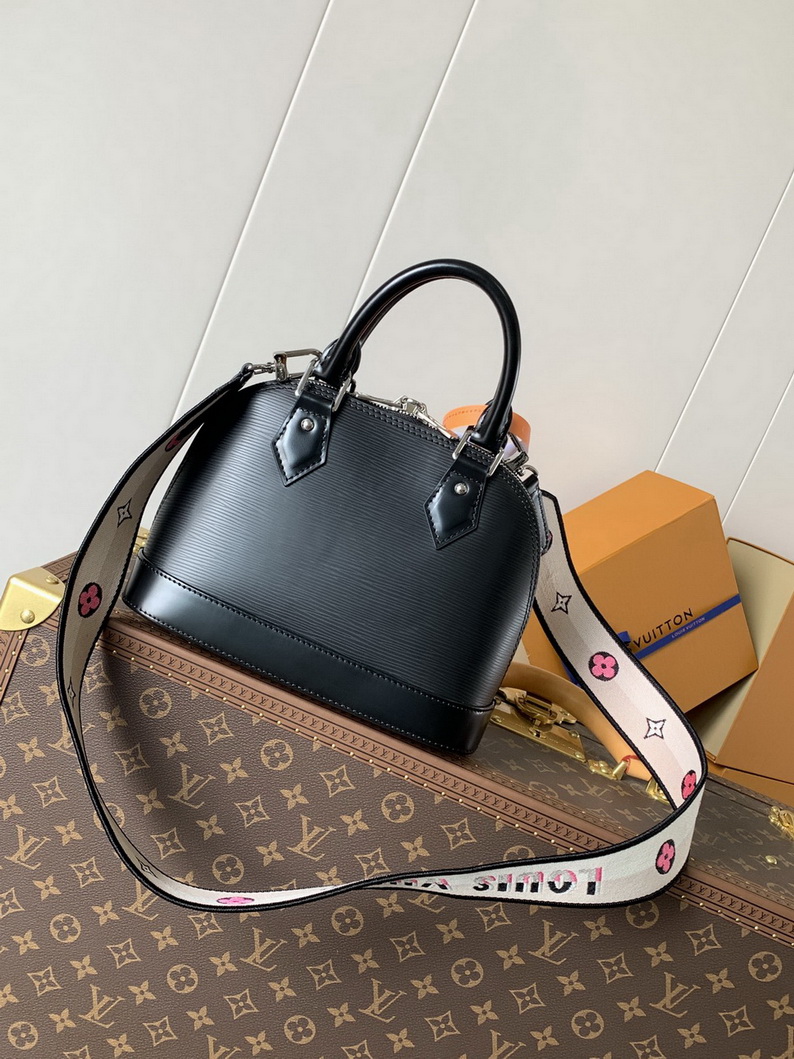 LV Bag-NFC(AAA)-557