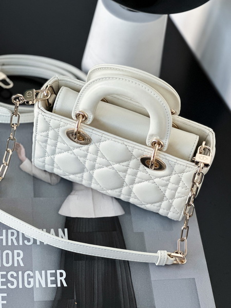 Dior Handbags AAA(Women)-699