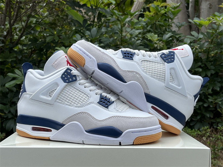 Air Jordan 4 Navy Blue Nike SB x Jordan