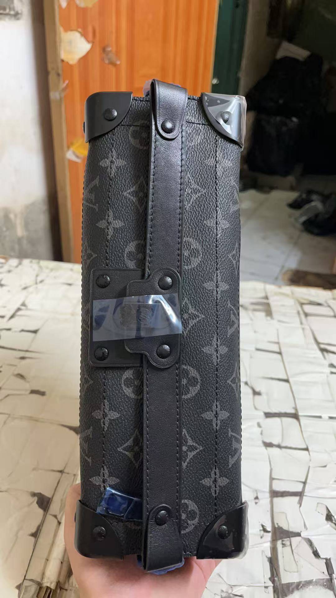 LV Handbags AAA(Women)-2005