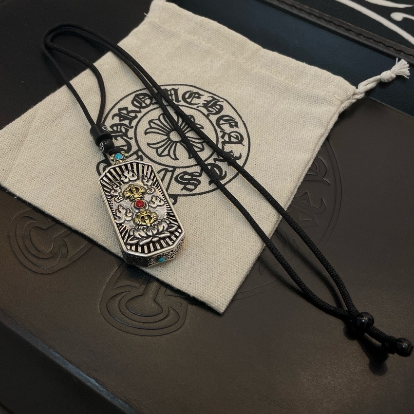 Ch**me He**ts necklace-022