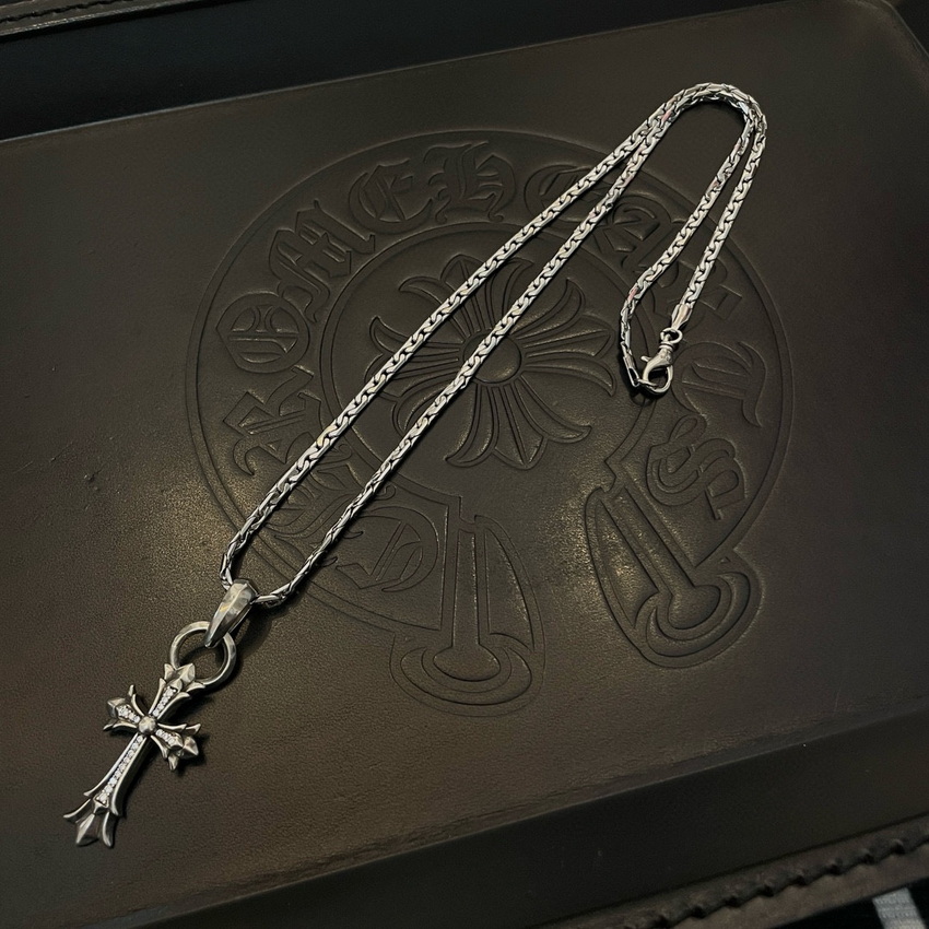 Ch**me He**ts necklace-029