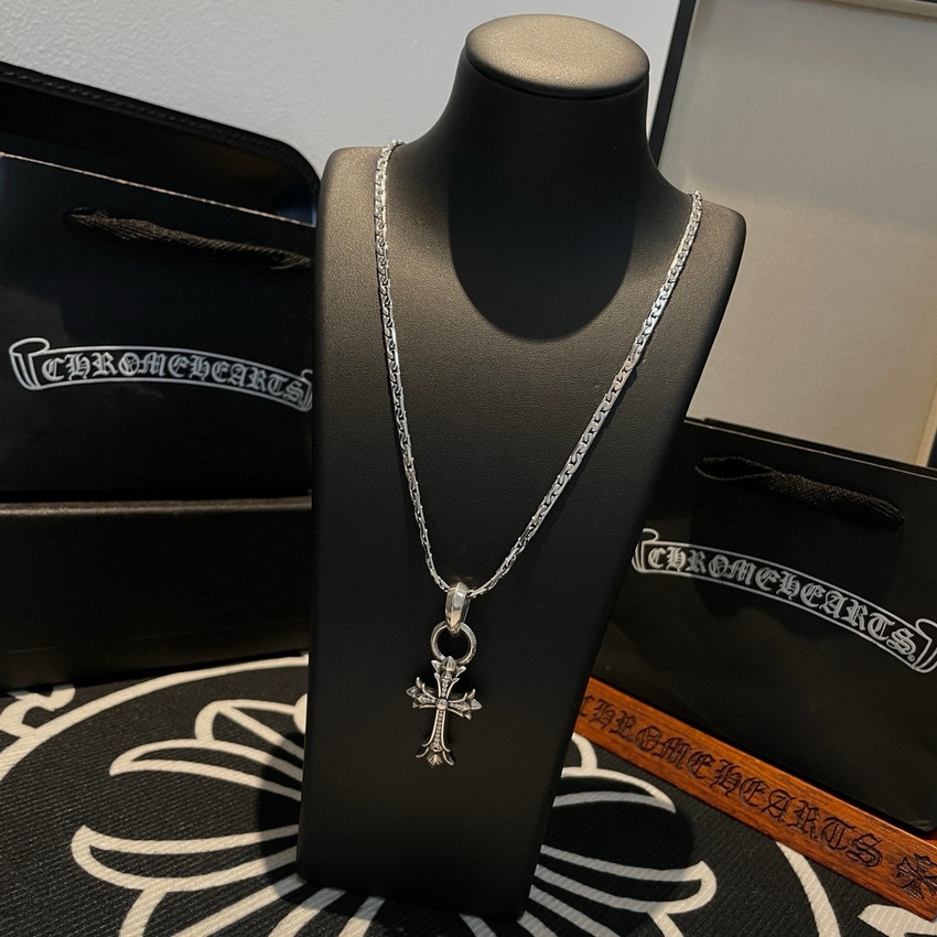 Ch**me He**ts necklace-029