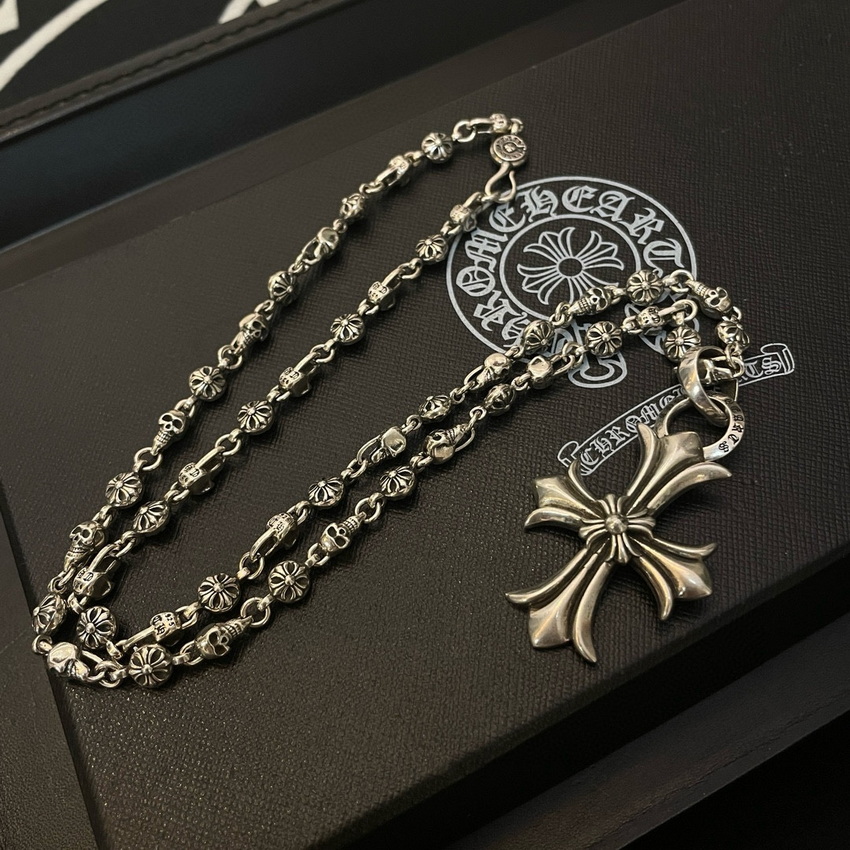 Ch**me He**ts necklace-039