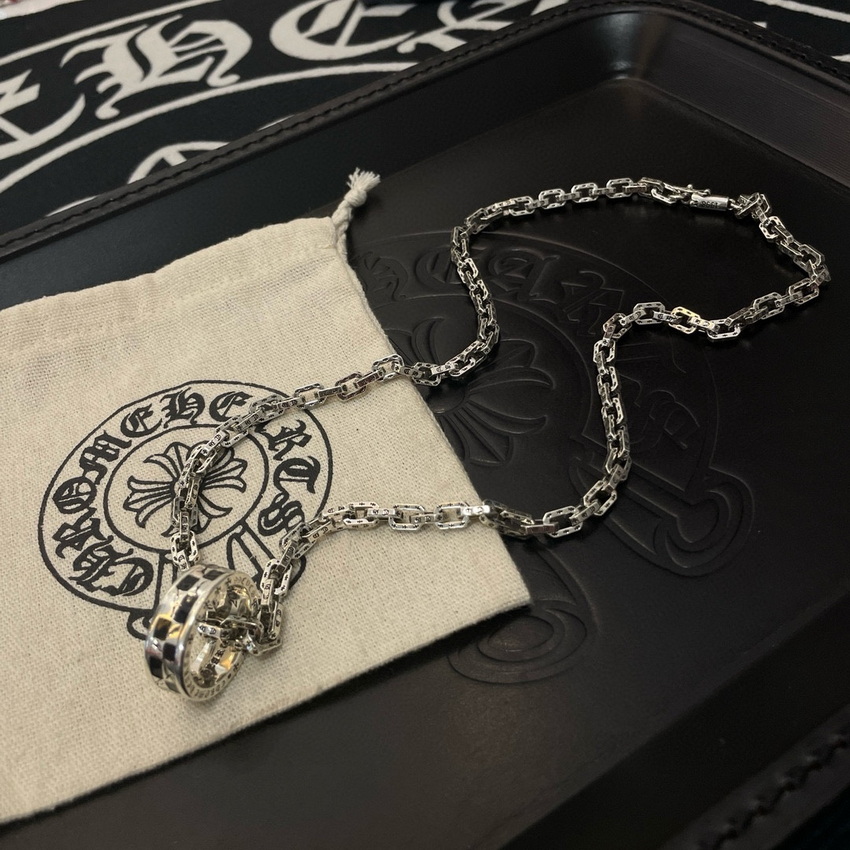 Ch**me He**ts necklace-044