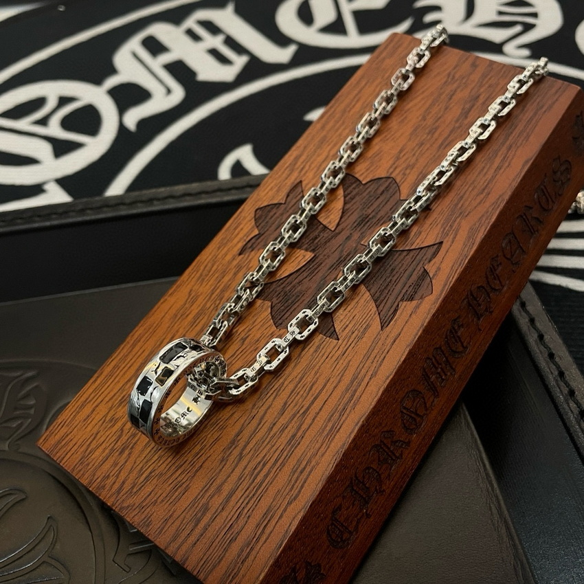 Ch**me He**ts necklace-044