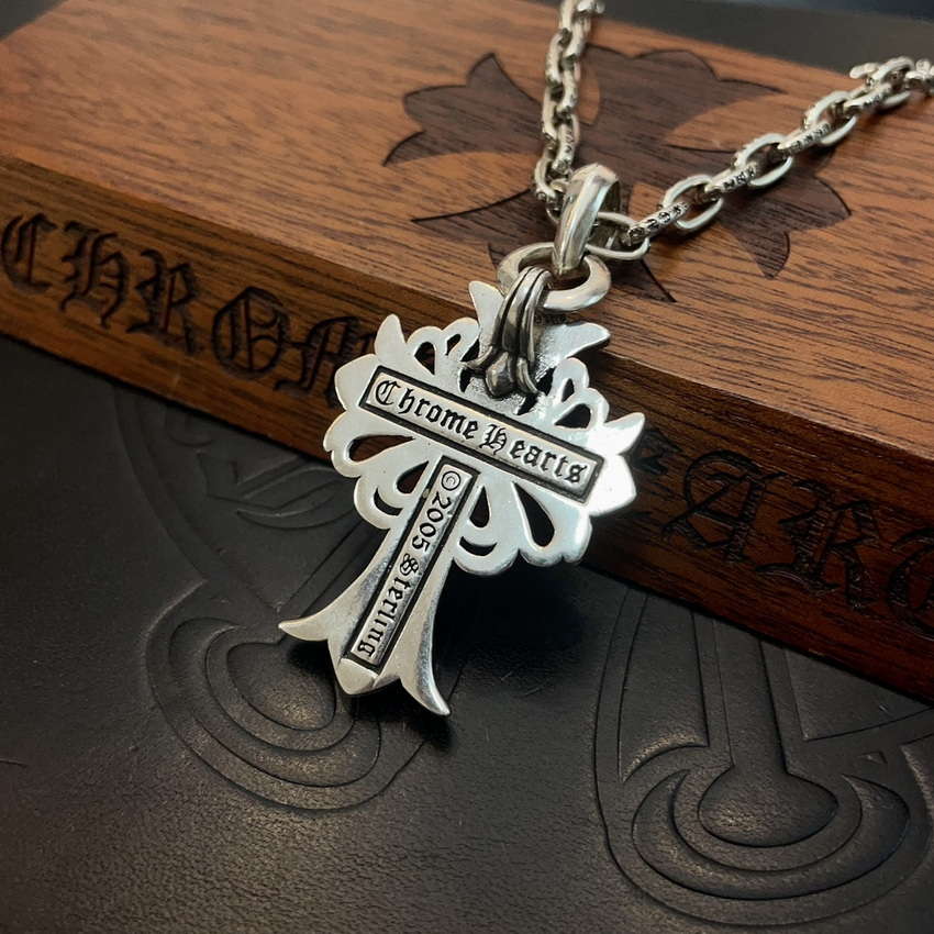 Ch**me He**ts necklace-057