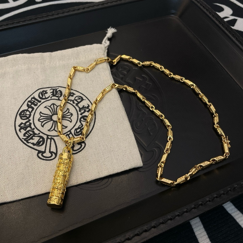 Ch**me He**ts necklace-059