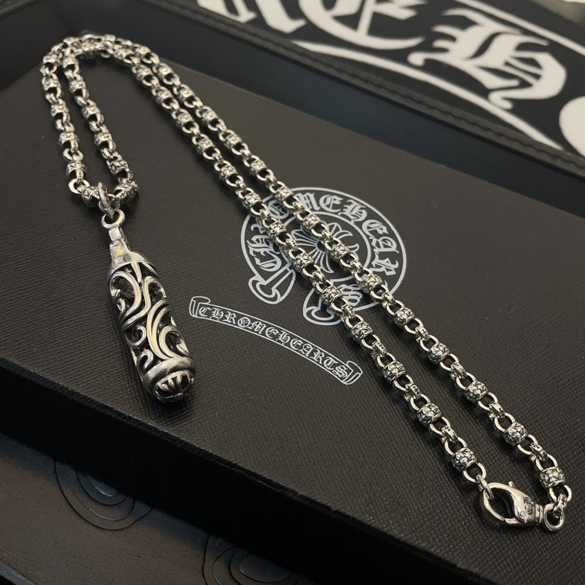 Ch**me He**ts necklace-064