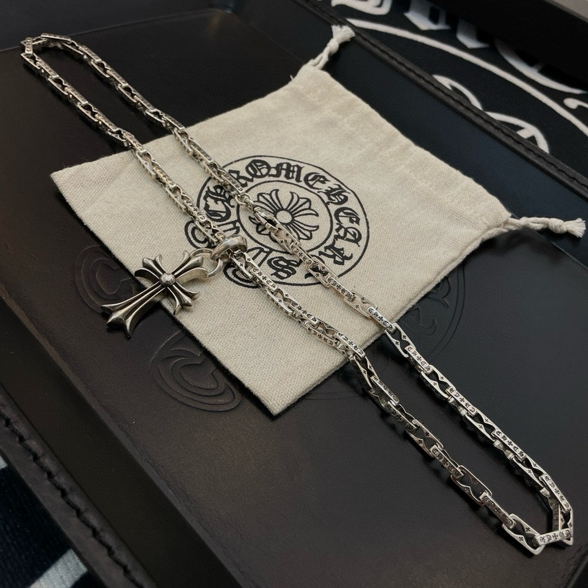 Ch**me He**ts necklace-066