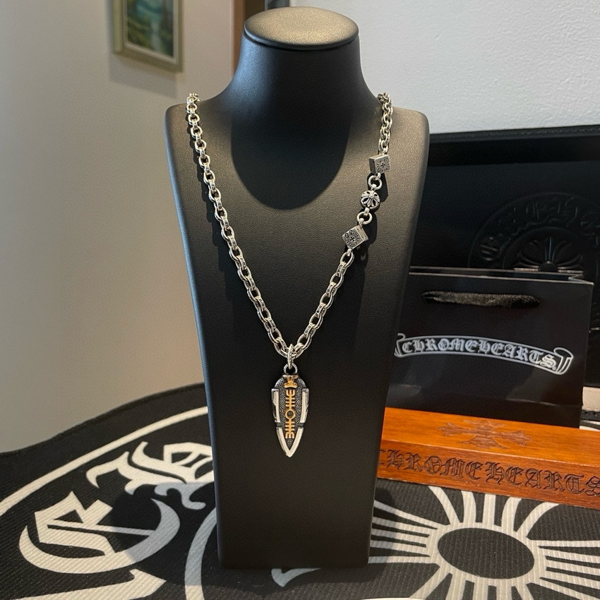 Ch**me He**ts necklace-076