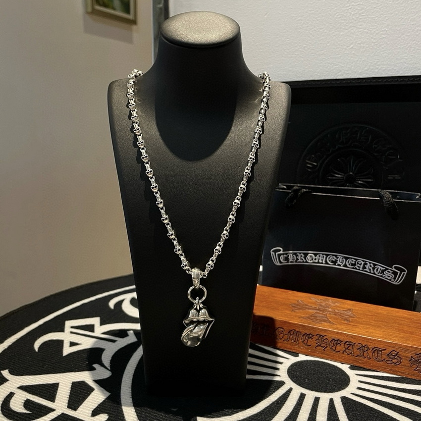 Ch**me He**ts necklace-078
