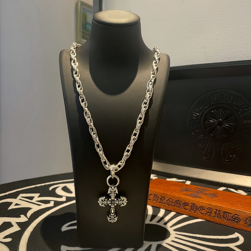 Ch**me He**ts necklace-079