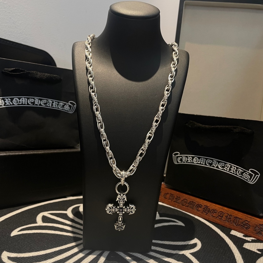 Ch**me He**ts necklace-079
