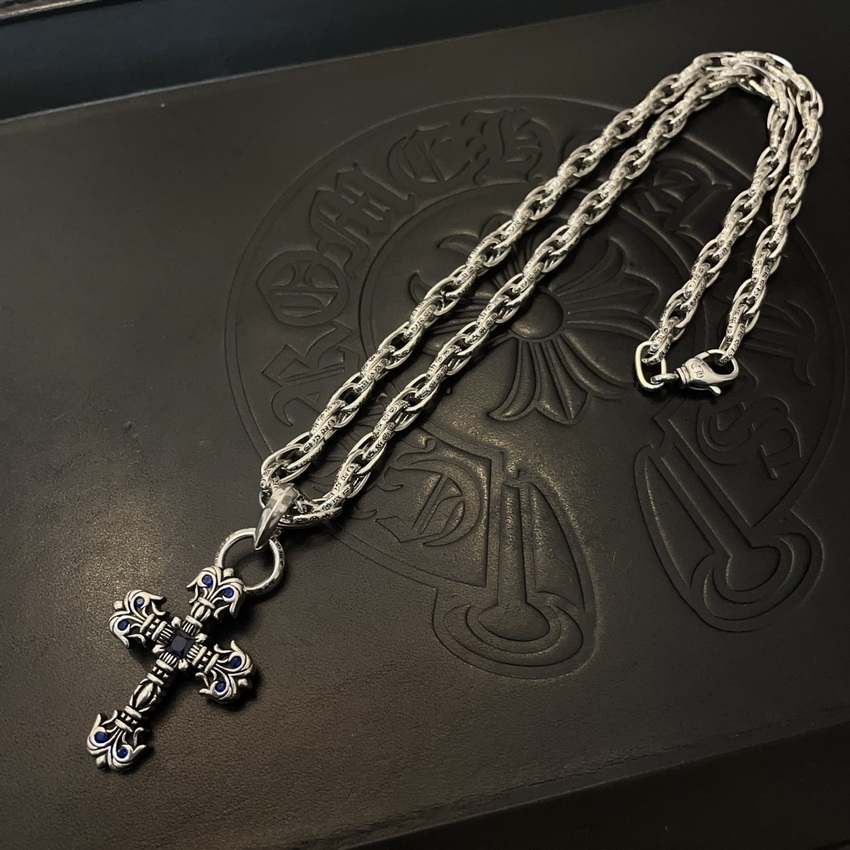 Ch**me He**ts necklace-079