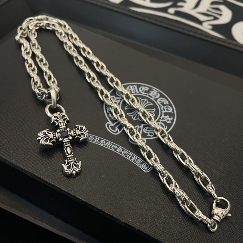 Ch**me He**ts necklace-079