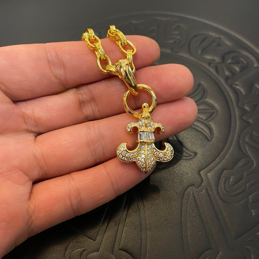 Ch**me He**ts necklace-080