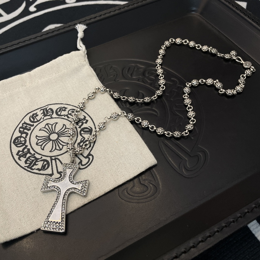 Ch**me He**ts necklace-090