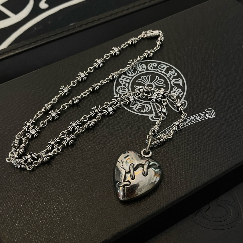 Ch**me He**ts necklace-094
