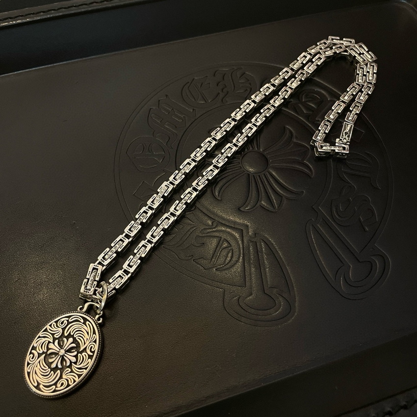 Ch**me He**ts necklace-095