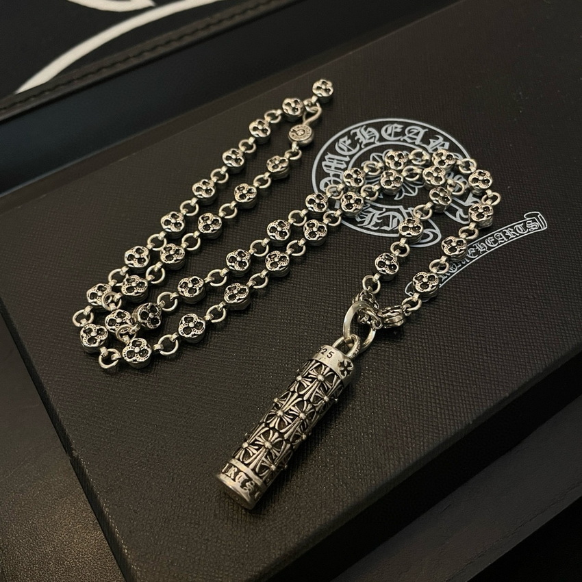 Ch**me He**ts necklace-098