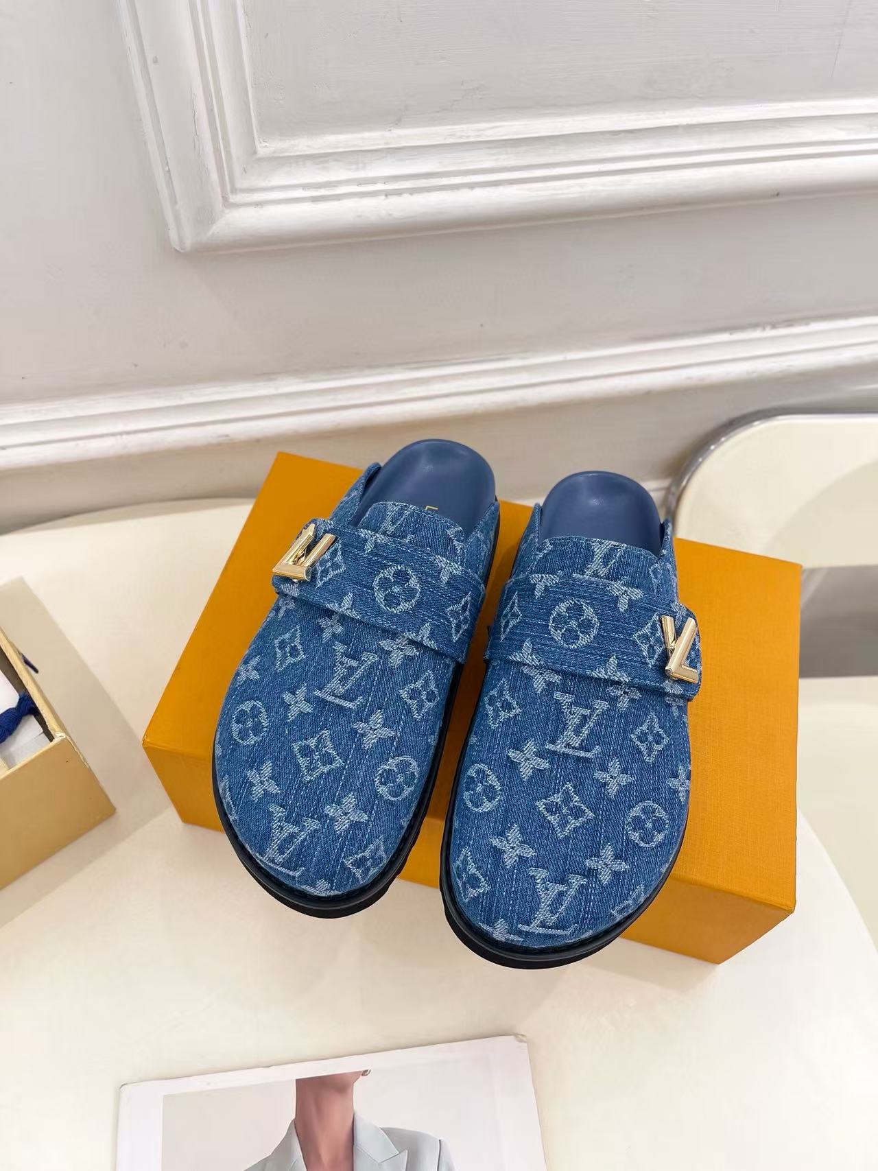 LV Slippers(AAA)-083