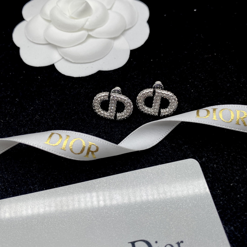 D*or earrings-256