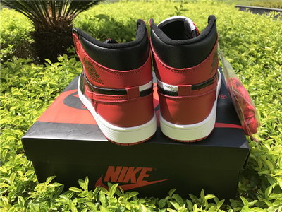 Air jordan 1s Homage To Home