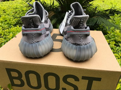 Authentic Adidas Yeezy 350 Boost V2“Beluga 2.0”