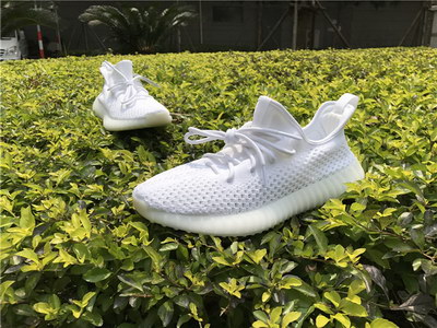 Authentic Adidas Yeezy 350 Boost V2 “Blade”